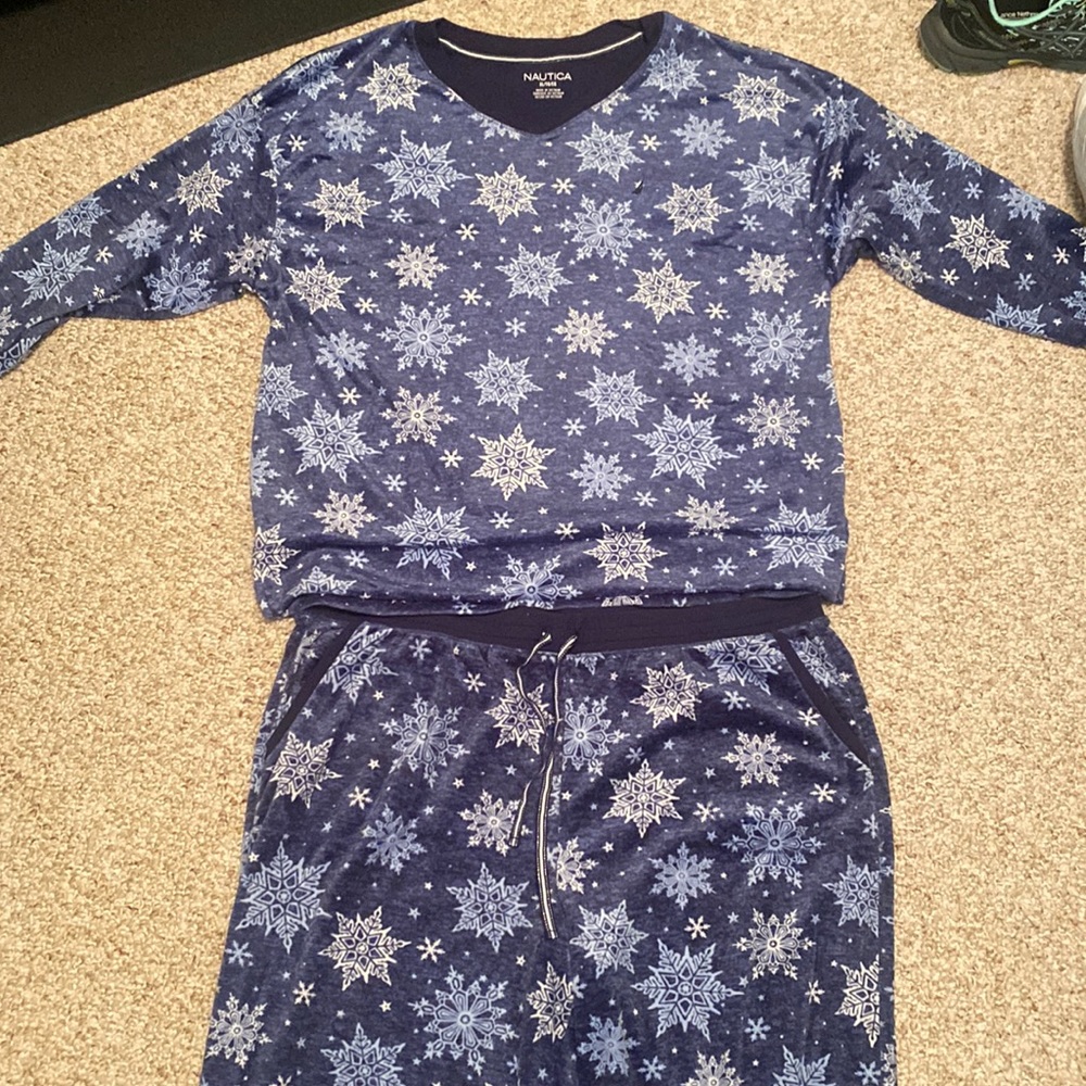 Nautica Fleece Snowflake Pajama Set